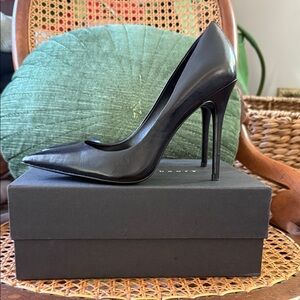 NIB Theyskens’ Theory Classic Black Edna High Heel Pointy Toe Pump Shoes
